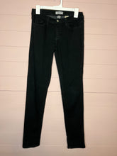 Load image into Gallery viewer, 11/30 Judy Blue Black Skinny Jeans
