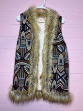 Load image into Gallery viewer, Medium Flying Tomato Fur Printed Boho Western Vest
