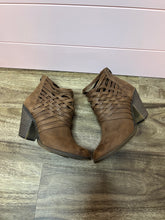 Load image into Gallery viewer, 7.5 Fergalicious Brown Woven Heeled Ankle Booties
