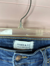 Load image into Gallery viewer, Size 14 Crown &amp; Ivy High-Rise Skinny Crop Stretchy Denim Jeans

