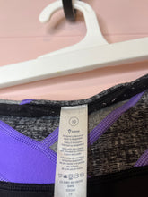 Load image into Gallery viewer, Girls 10 Iviva By Lululemon Kids Black Leggings
