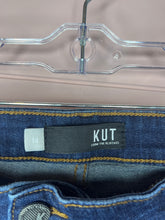 Load image into Gallery viewer, Size 14 KUT From The Kloth Catherine Boyfriend Denim Plus Size Jeans
