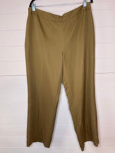 Load image into Gallery viewer, Size 16 Pendleton Vintage Brown Plus Size Silk Western Trousers
