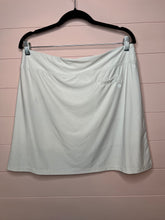 Load image into Gallery viewer, Large Etonic Golf Skirt
