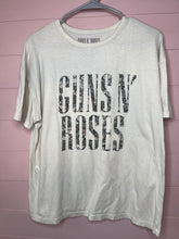 Load image into Gallery viewer, Medium Guns N Roses Floral Short Sleeve Graphic T-Shirt
