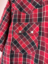 Load image into Gallery viewer, XL Wrangler Men’s Short Sleeve Pearl Snap Button Up Shirt
