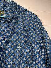 Load image into Gallery viewer, XL Ariat Mens Long Sleeve Button Up Western Shirt
