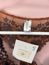 Load image into Gallery viewer, Small Wishlist NWT Brown &amp; Navy Blue Lace Bralette
