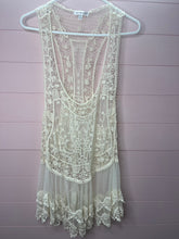 Load image into Gallery viewer, XL Roommates NWT Ivory Sheer Crochet Lace Long Overlay
