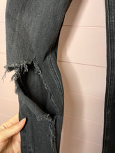 Load image into Gallery viewer, Size 26 Rag &amp; Bone Black High Rise Ankle Skinny Jeans
