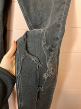 Load image into Gallery viewer, Size 26 Rag &amp; Bone Black High Rise Ankle Skinny Jeans
