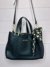 Load image into Gallery viewer, Black Steve Madden Cross Body Purse
