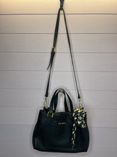 Load image into Gallery viewer, Black Steve Madden Cross Body Purse
