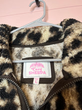 Load image into Gallery viewer, Large Cozy Sherpa Leopard Print Quarter Zip Up
