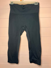 Load image into Gallery viewer, Medium Athleta Gray Cropped Cut Out Leggings
