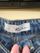 Load image into Gallery viewer, 11/29 Kancan Cut Off Denim Shorts

