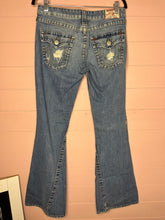 Load image into Gallery viewer, Size 29 True Religion Joey Flare Bell Bottom Jeans
