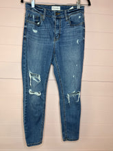 Load image into Gallery viewer, Size 28 Stitchfix Studio Blue Distressed Skinny Jeans

