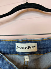 Load image into Gallery viewer, Size 28 Stitchfix Studio Blue Distressed Skinny Jeans
