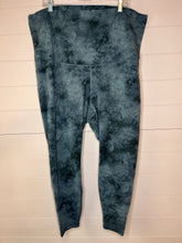 Load image into Gallery viewer, XXL Old Navy High Rise Plus Size Leggings
