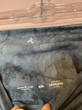 Load image into Gallery viewer, XXL Old Navy High Rise Plus Size Leggings
