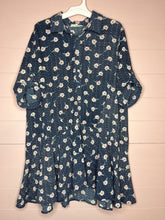Load image into Gallery viewer, Large Entro Navy Floral Print Button Front Dress
