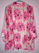 Load image into Gallery viewer, Large Freeway Hot Pink Floral Kimono

