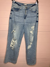 Load image into Gallery viewer, Size 15/32W SO Super High Rise 90’s Wide Leg Distressed Denim Jeans
