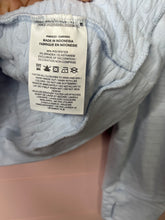 Load image into Gallery viewer, Large Nike Light Blue Therma Fit Top
