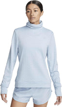 Load image into Gallery viewer, Large Nike Light Blue Therma Fit Top
