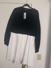 Load image into Gallery viewer, Large Pretty Garden NWT Sweater Dress
