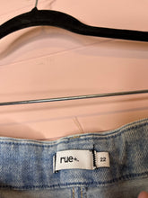 Load image into Gallery viewer, Size 22 Rue 21 Plus Size Distressed Denim Straight Leg Jeans

