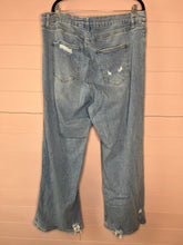 Load image into Gallery viewer, Size 22 Rue 21 Plus Size Distressed Denim Straight Leg Jeans
