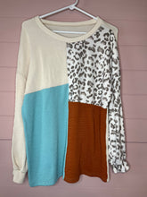 Load image into Gallery viewer, Medium Color Block Leopard Long Sleeve Top
