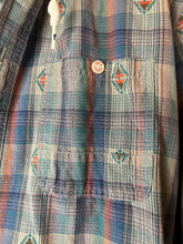 Load image into Gallery viewer, Large Modern Amusement Tribal Print Western Hooded Shacket
