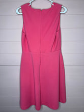 Load image into Gallery viewer, Size 6 Elle Pink Scalloped Neck Dress

