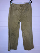 Load image into Gallery viewer, XL Zenana Acid Wash High Rise Frayed Hem Straight Denim Jeans
