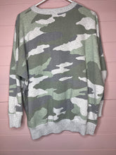 Load image into Gallery viewer, Small Aerie Camo Print Crew Neck Sweatshirt

