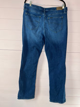 Load image into Gallery viewer, Size 16 Lee Regular Fit Boot Cut Mid Rise Plus Size Denim Jeans
