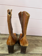 Load image into Gallery viewer, 7.5B Steve Madden Brisa Calf High Western Leather Heeled Boots
