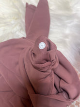 Load image into Gallery viewer, Size 2 Lululemon Mauve Pink Leggings
