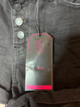 Load image into Gallery viewer, Size 11 No Boundaries NWT Low Rise Short Black Button Fly Denim Shorts
