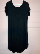 Load image into Gallery viewer, Small Umgee Black Linen High Low Frayed Hem Dress
