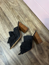 Load image into Gallery viewer, Size 7.5 Sam Edelman Black Leather Suede Bow Heeled Mules
