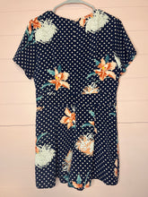 Load image into Gallery viewer, Large Entro Polka Dot Floral V-Neck Romper
