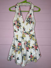 Load image into Gallery viewer, Small Do+Be Floral Print Halter Top Romper
