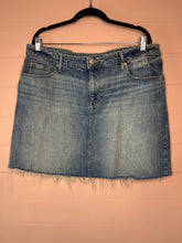 Load image into Gallery viewer, Size 16 Old Navy Plus Size Denim Cut Off Skirt
