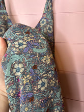 Load image into Gallery viewer, Medium Hem &amp; Thread Boho Floral Print Flowy Tank Dress
