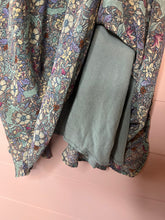 Load image into Gallery viewer, Medium Hem &amp; Thread Boho Floral Print Flowy Tank Dress
