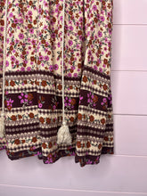 Load image into Gallery viewer, Large VICI Boho Floral print eyelet v-neck ruffle sleeve top
